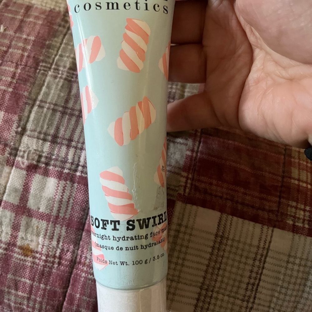 TRIFLE Soft Swirl Overnight Hydrating Face Mask